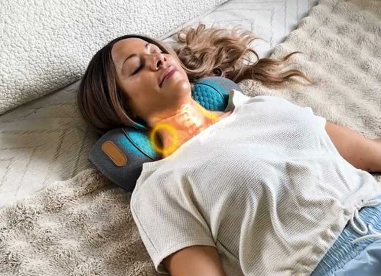 Sporadyk CerviRelax™ — Almohada cervical 3 en 1 con calor y vibración